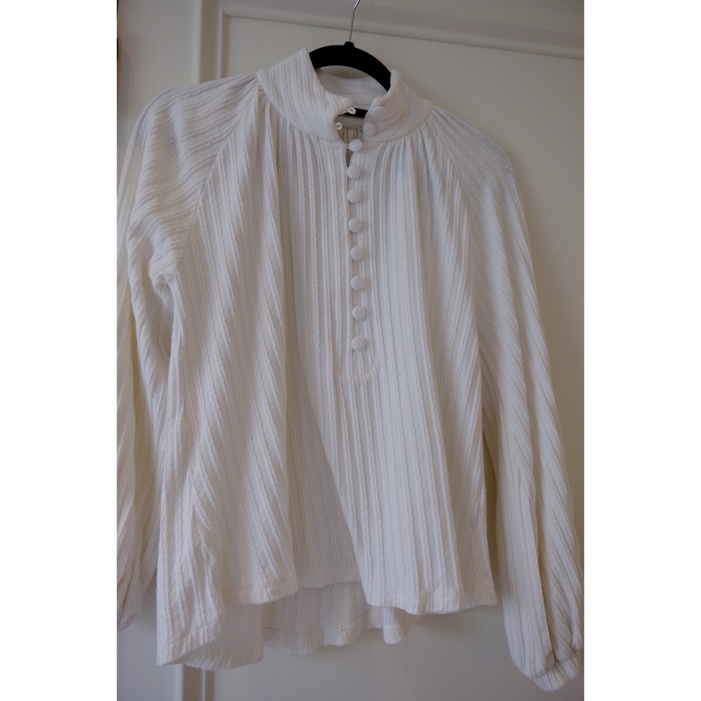 Vita Grace Palma Fine Gauge Sweater in Ivory White